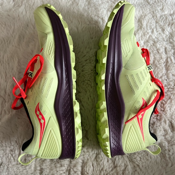 Women’s Saucony Peregrine 10 Trail Running Shoes - Picture 3 of 4